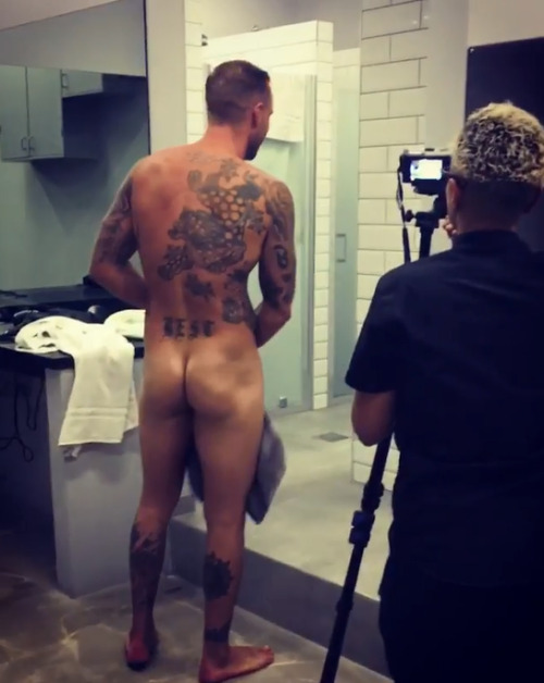 amazingmalenudity:  Calum Best 