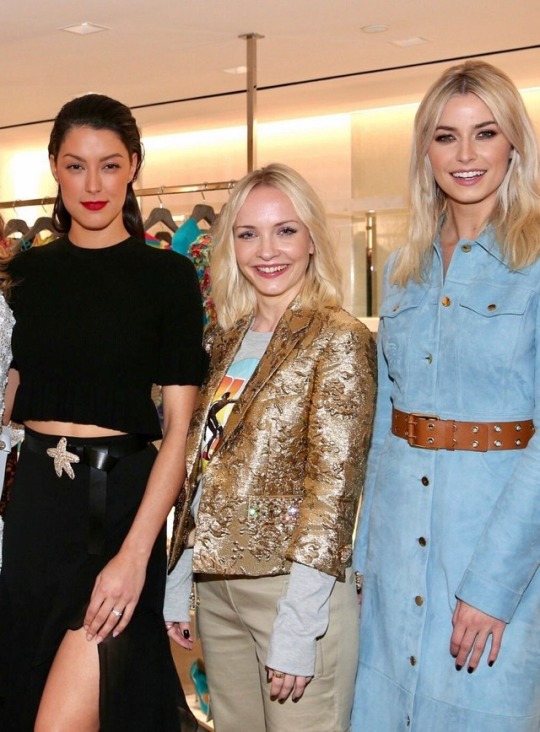 lena-gercke-sarah-lombardi-fan:  