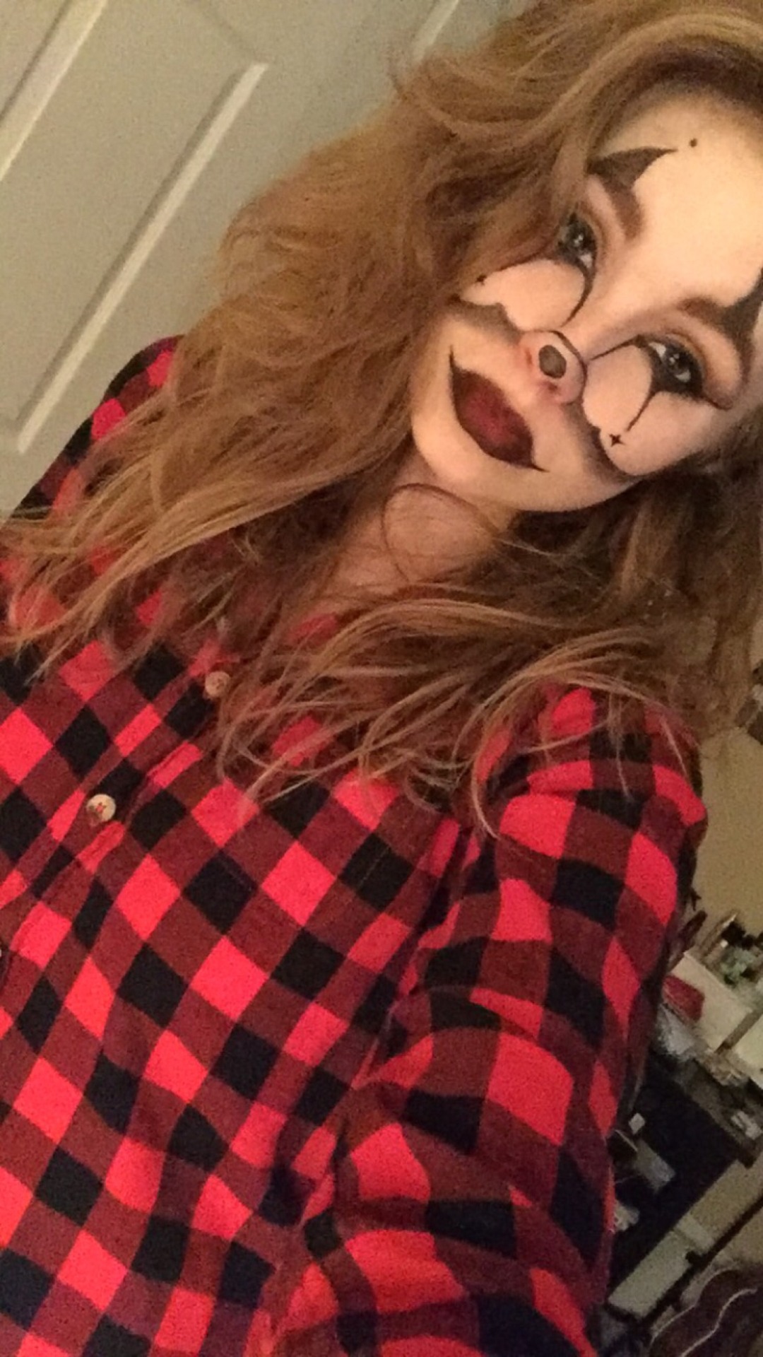cheapwinedrunk:  simoner-boner:  cheapwinedrunk:  catch me this Halloween [they/them]