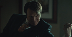 do-you-have-a-flag:  detectiveoscarwilde:  do-you-have-a-flag:  I’m laughing a lot at this screencap because all I can see is Hannibal being all FUCK YES  I  see him imitating fisting someone, enthusiastically…   