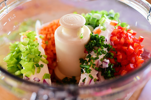 foodffs:  Veggie Cream Cheese Spread Really nice recipes. Every hour.   