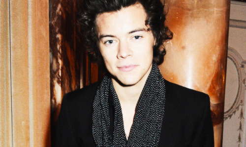 louisquinnzel:  Harry Styles wins the British Style Award 