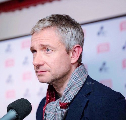 jilldarbc: Our fashionista, Martin Freeman is always dapper and charming Last night’s Premiere of T