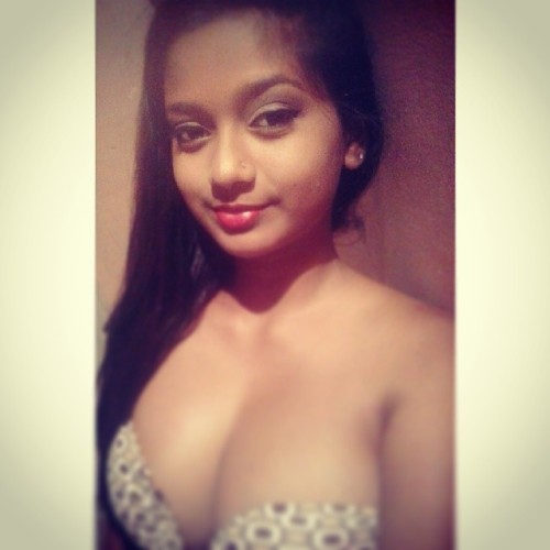 mattsexxx:  More girls and videos on our official site http://cewebugilyes.blogspot.com Please REBLOG #awek #lucah #melayu #malay #bogel #naked #tetek #breast #bohsia #naked #nsfw #tt #porn #nude #sexy #woman #hot #sex #self #selfshot #sekolah #schoolgirl