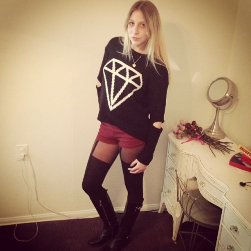 Diamond sweater: Forever 21 Burgundy high waisted shorts: Foreign ExchangeSuspended tights: Nordst