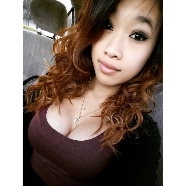 selfieasiangirl:Super cute tiny Asian selfie babe with nice rack - TWIT- @Hien_x3