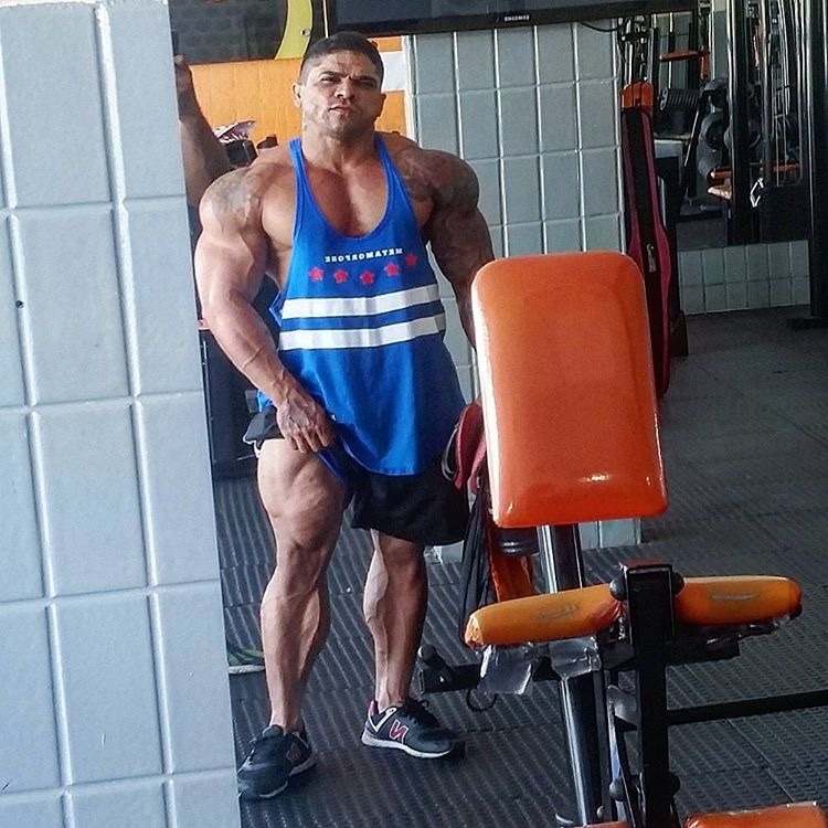 Carlos Lewes