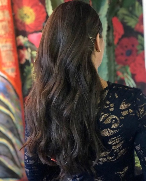 CASHMERE HAIR CLIP IN EXTENSIONS — 18” Bel Air Brunette shade on  @cynthiasassi