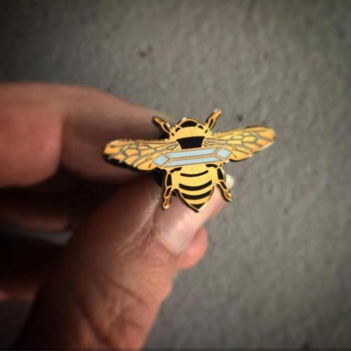 Crystal Bee Pin //AmpersandCuriosities