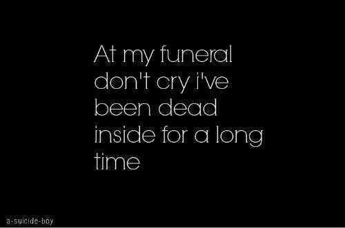 alice-but-not-in-wonderland:  ~common sad black and white blog~