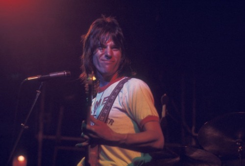 sickfinked: Jeff Beck by Watal Asanuma, 1973