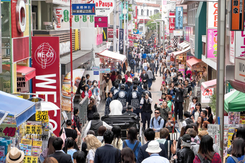Saw a Japanese wedding procession making its way down Harajuku&rsquo;s super crowded Takeshita Dori 