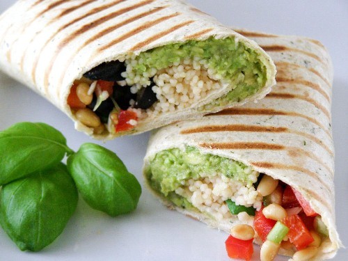 dipsnackattack:  healthy-yummy-good:  Grilled Mediterranean Couscous Wrap with Balsamic