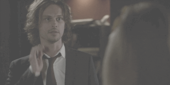 damnstraightthesparksfly:Spencer Reid in 13x01 ‘Wheels Up’