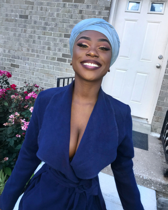 canarsiekid:  wocmakeup2:     I don’t even know her and  I feel like doing good in life 🤦🏾‍♂️😩 