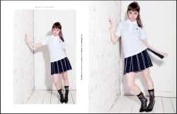 vejiga:  Maisie Williams - Assistant Magazine