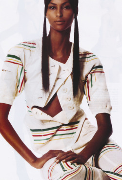 meiselmuse:  Yasmin Warsame/Vogue Italia