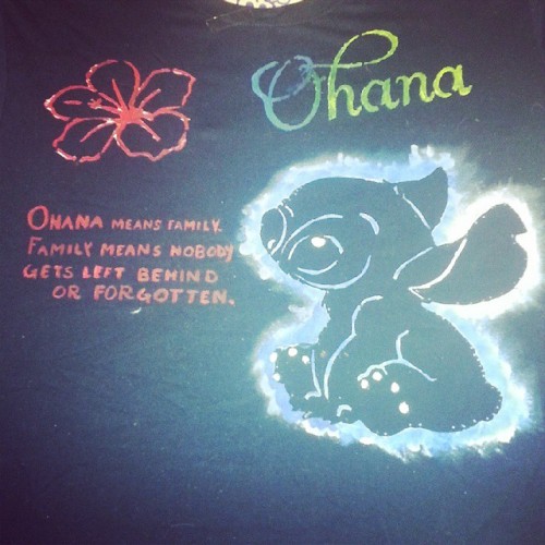 new t-shirt ♥ #lilo #sticth #disney #ohana #handamade #paint #lilosticth ♥