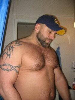 biversbear:  More in my Collection1300 Likes | 1500 Pic Archive | Follow me to see my videos of: Hockey men Truckers Construction men Pigs and subs Follow me at http://biversbear.tumblr.com.