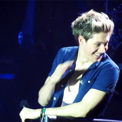 niamrockme:  x 