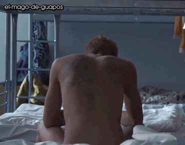 el-mago-de-guapos: JESUITA BARBOSA Praia do Futuro 