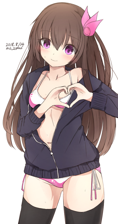 Kisaragi in bikini showing love to youMutsuki Class Destroyer Kisaragi in bikini.Source: pixiv