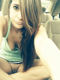 hotteenagechick:  In the car http://bit.ly/1EU0MSz