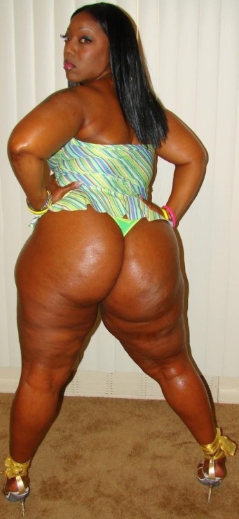 brothervirgilssanctum:  ou81too:  Thick &amp; Chunky…  Goodness!