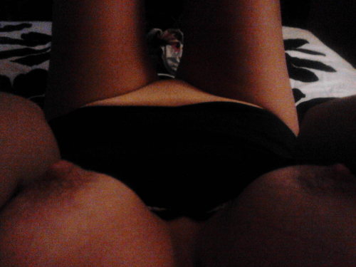 dforyourd:  come and rub your cock between them..tap my nipples..pinch them..you know you want to.. 
