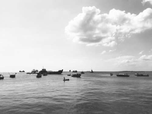 &ldquo;The earth has music for those who listen.&rdquo; - Shakespeare. #Zanzibar #Ocean #Horizon #Hi