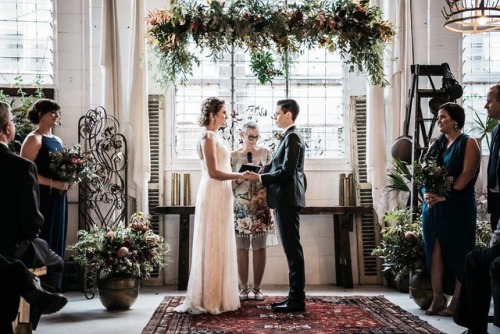 XXX beautiful-brides-weddings:  Cien & Viv by photo