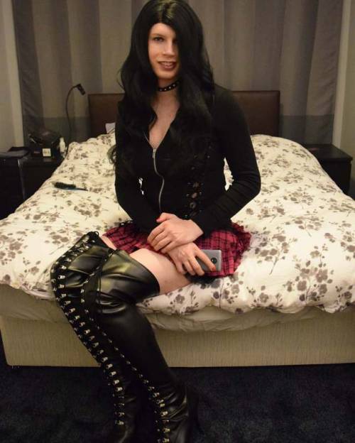 Full view of the outfit and the boots. Almost worth the awkward smile ......#trap #ladyboy #transgir