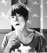 ddongwow:  Woohyun + That Hair 