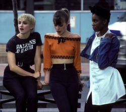 madonnascrapbook:  Madonna, Debi Mazar and Erika Belle filming Papa Don’t Preach in Staten Island, New York (1986) 