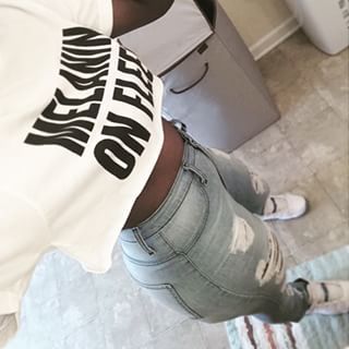 Porn photo crowndesigners:  MELANIN ON FLEEK CROP T-SHIRT