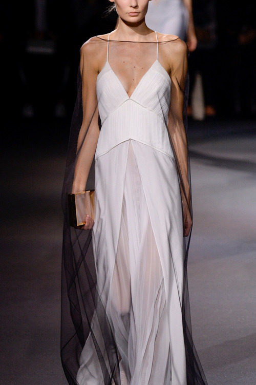 givenchyrunway:Vionnet Spring/Summer 2016 