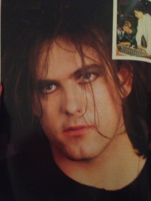 playbetweenthesheets: robert-smith-is-a-cat: My other cure book came in about two days ago, I can&rs