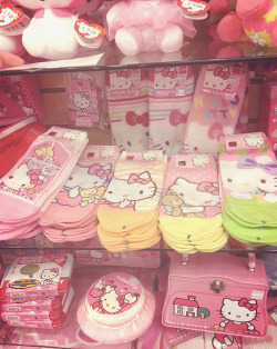 pinkfairysugar:  cute socks! （⌒▽⌒）