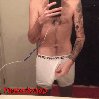 thebaitshop:  Levi. 👅 19 Snapchat Videos.