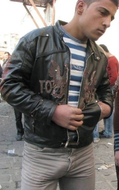 cumlisious:  Woof!
