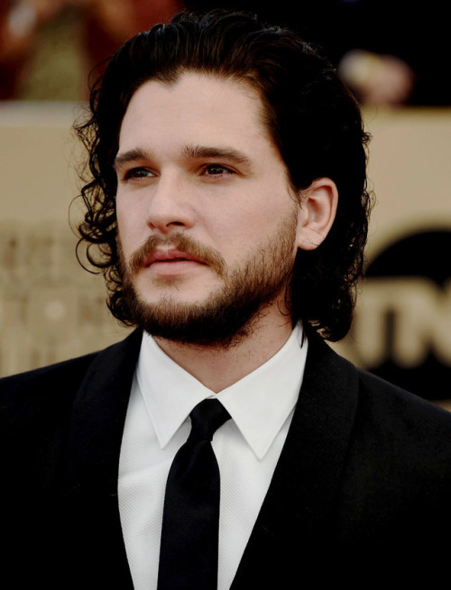 dailykitharington: Kit Harington at the SAG Awards 2016