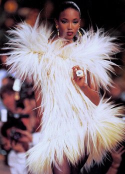 hepburnincouture:Naomi Campbell at Yves Saint