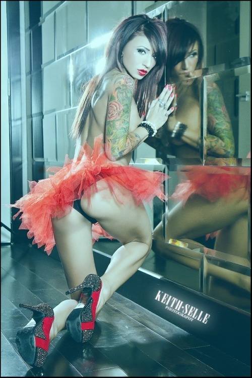 Porn Pics tattooedladiesmetal:  Amber Lee 
