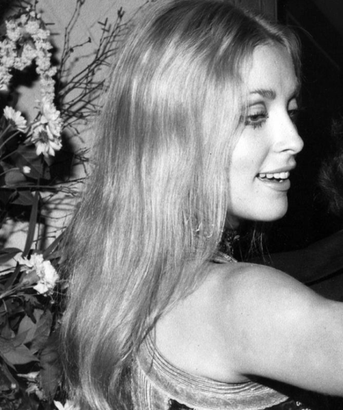 romanbymarta: Sharon Tate at the london premiere of ‘Rosemary’s baby’,