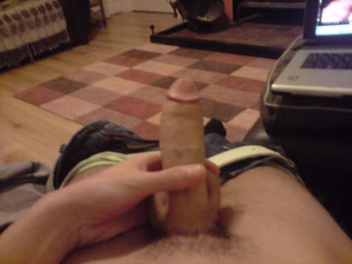 cameraphoneguys:  SexyReblog Follow, reblog and submit!!Cameraphoneguys.tumblr.comCameraphoneguys14@gmail.comKik & snapchat @ cameraphoneguys