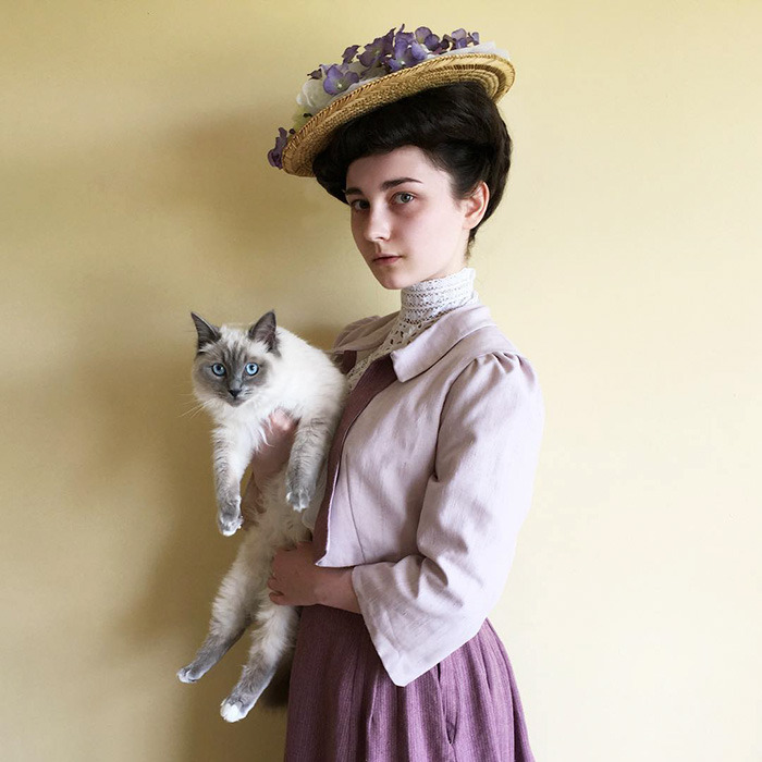 culturenlifestyle:  17-Year-Old Girl Can Transform Herself Into Various Cultural