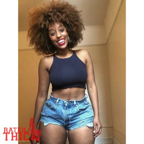 ratedthickent:  Beautiful, sexy nubian who goes by @theshelahmarie on Instagram  Sexxxy thick beauty