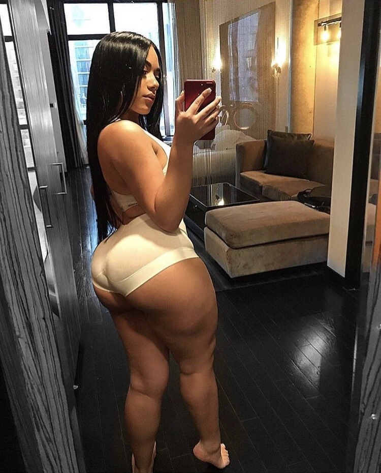 alilthickr:  @alejandramercedesxoxo