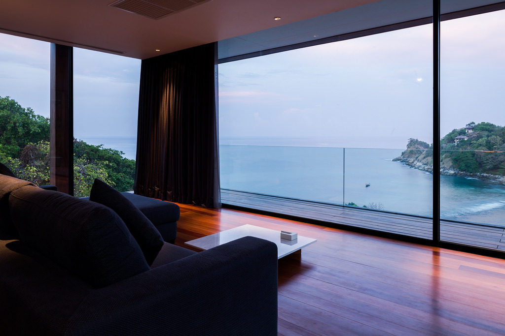 odaro:the naka phuket villa / DBALP 