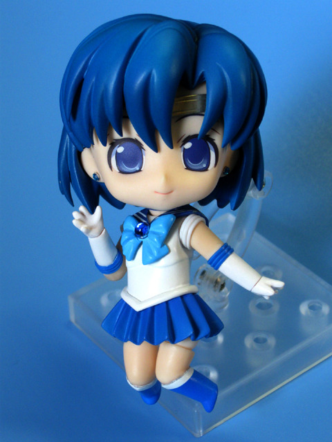 Custom Sailor Mercury Nendoroid I don’t know why I just find it now ಠ_ಠ Really good!!!!